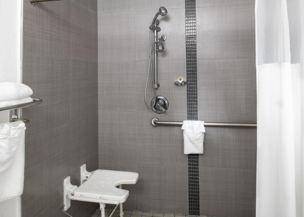 קארסלבד Scandia Motel מראה חיצוני תמונה