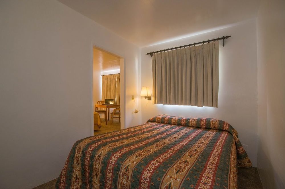 קארסלבד Scandia Motel מראה חיצוני תמונה