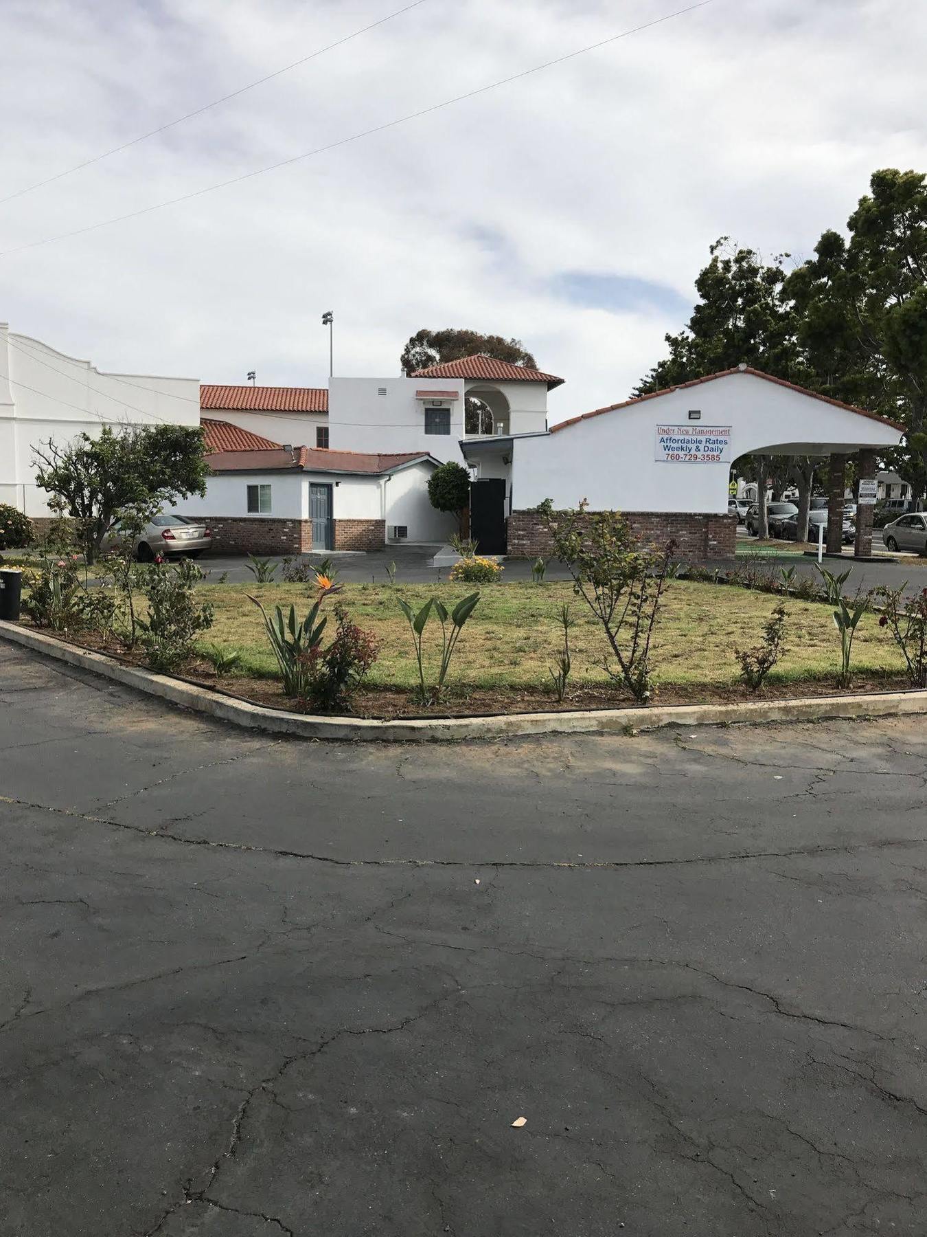 קארסלבד Scandia Motel מראה חיצוני תמונה